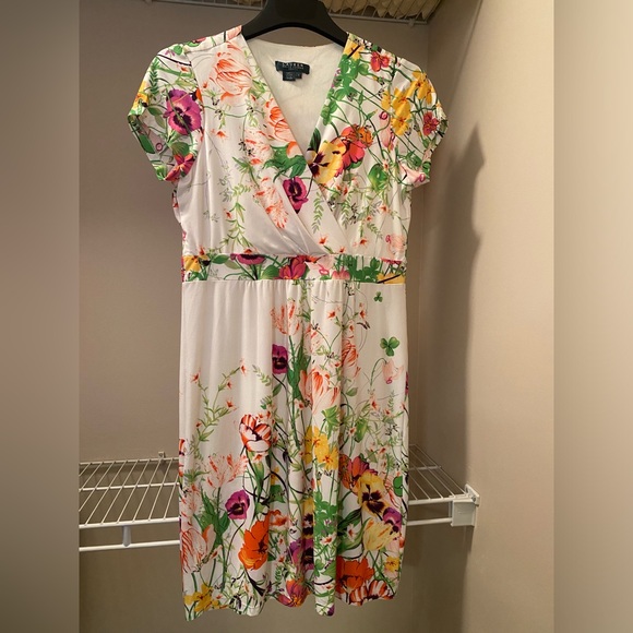 Lauren Ralph Lauren Dress size 8 floral with cap sleeves - Picture 1 of 8